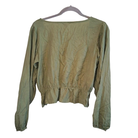 Sim & Sam Green Long Sleeve Button Top Size Small - Picture 3 of 5